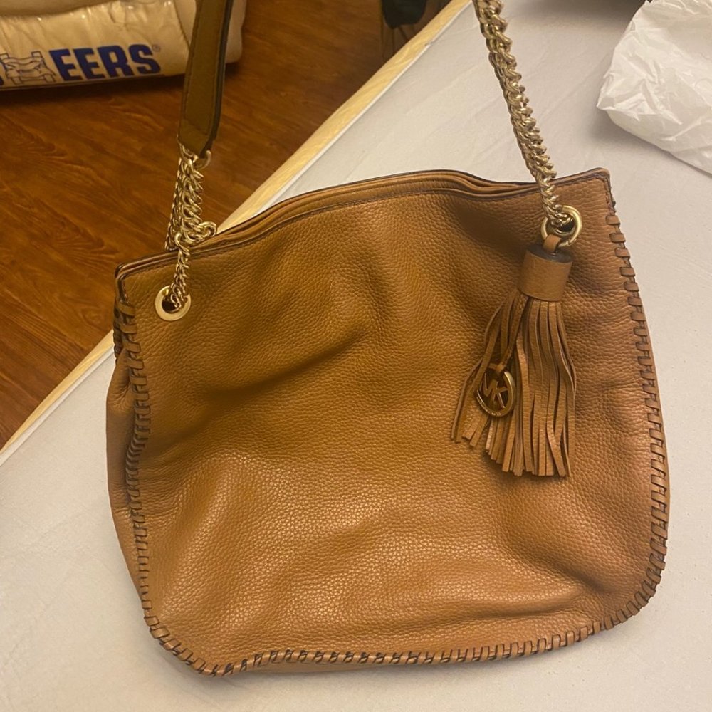 Micheal Kors Lady Shoulder Bag